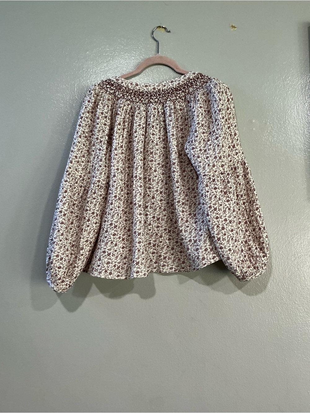 Women’s Raglan Long Sleeve Tie-Front Blouse.   Brown Floral.  XS - Picture 10 of 15